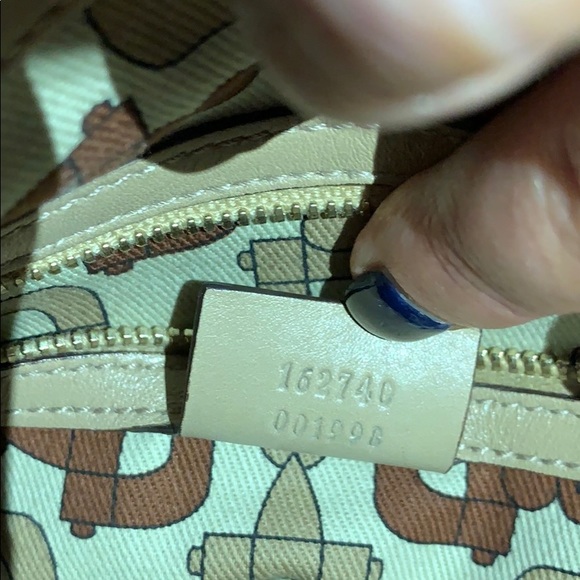 Authentic Gucci Bag - Picture 5 of 6